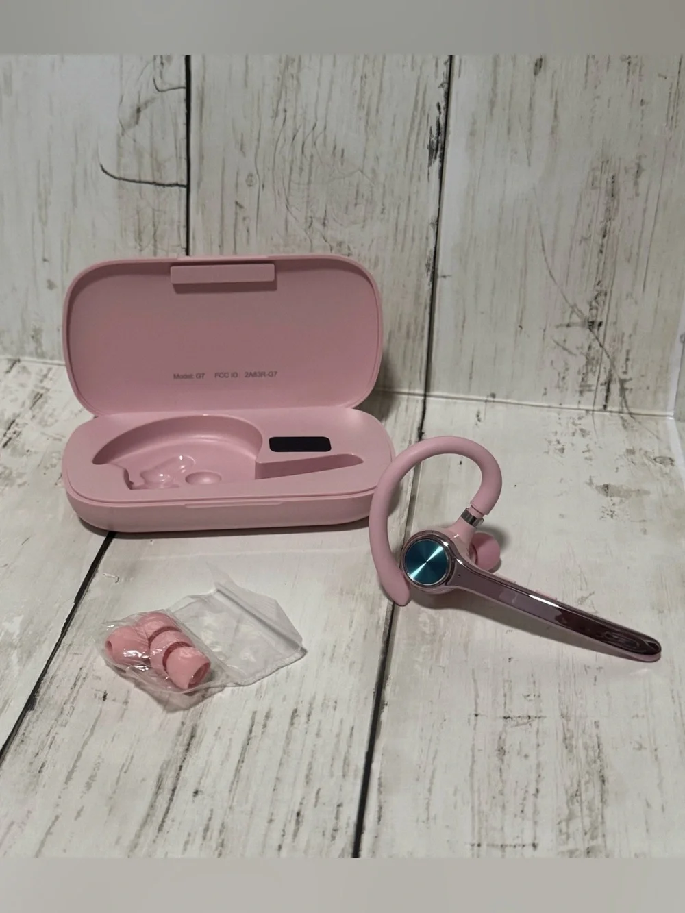 electronics lot, resale lot, cell phone accessories. Mixed Tech Accessories